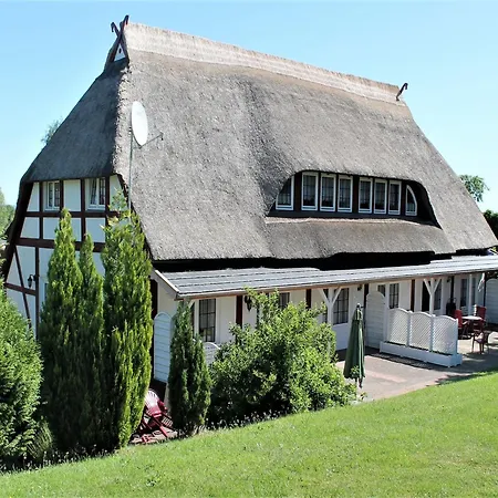 아파트 Mit Terrasse In Kluetz, Cleaning Included Wohlenberg